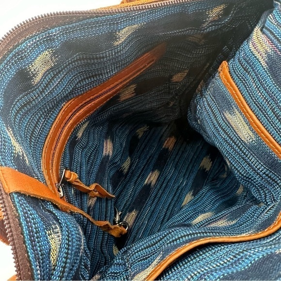 Marias Artisan Shop medium Aurora bag tan/green/purple "W" convertible bag - Picture 2 of 4